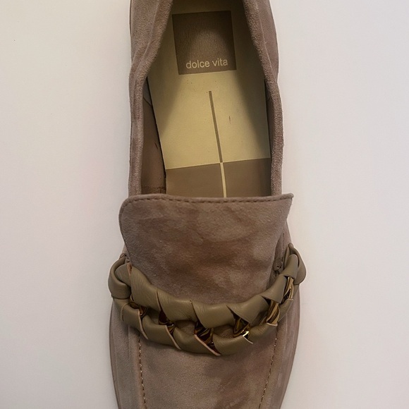 Beige Loafers with Gold Chain Accent - Picture 6 of 9